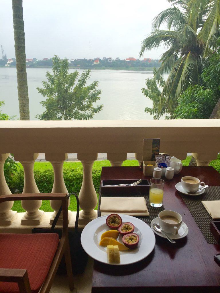 breakfast in hoi an vietnam