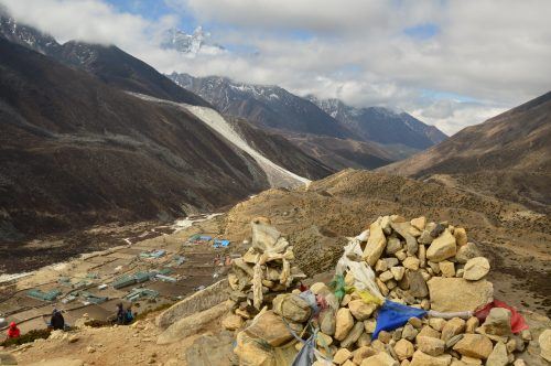mountain path with rocks and mountains in background everest base camp trek mountain path with rocks and mountains in background everest base camp trek