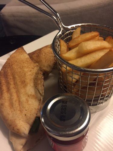 doha business class lounge