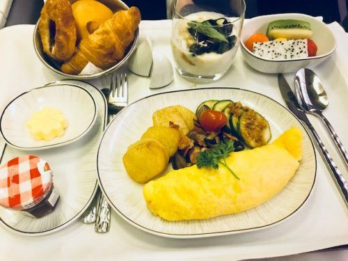 breakfast thai airways business class review