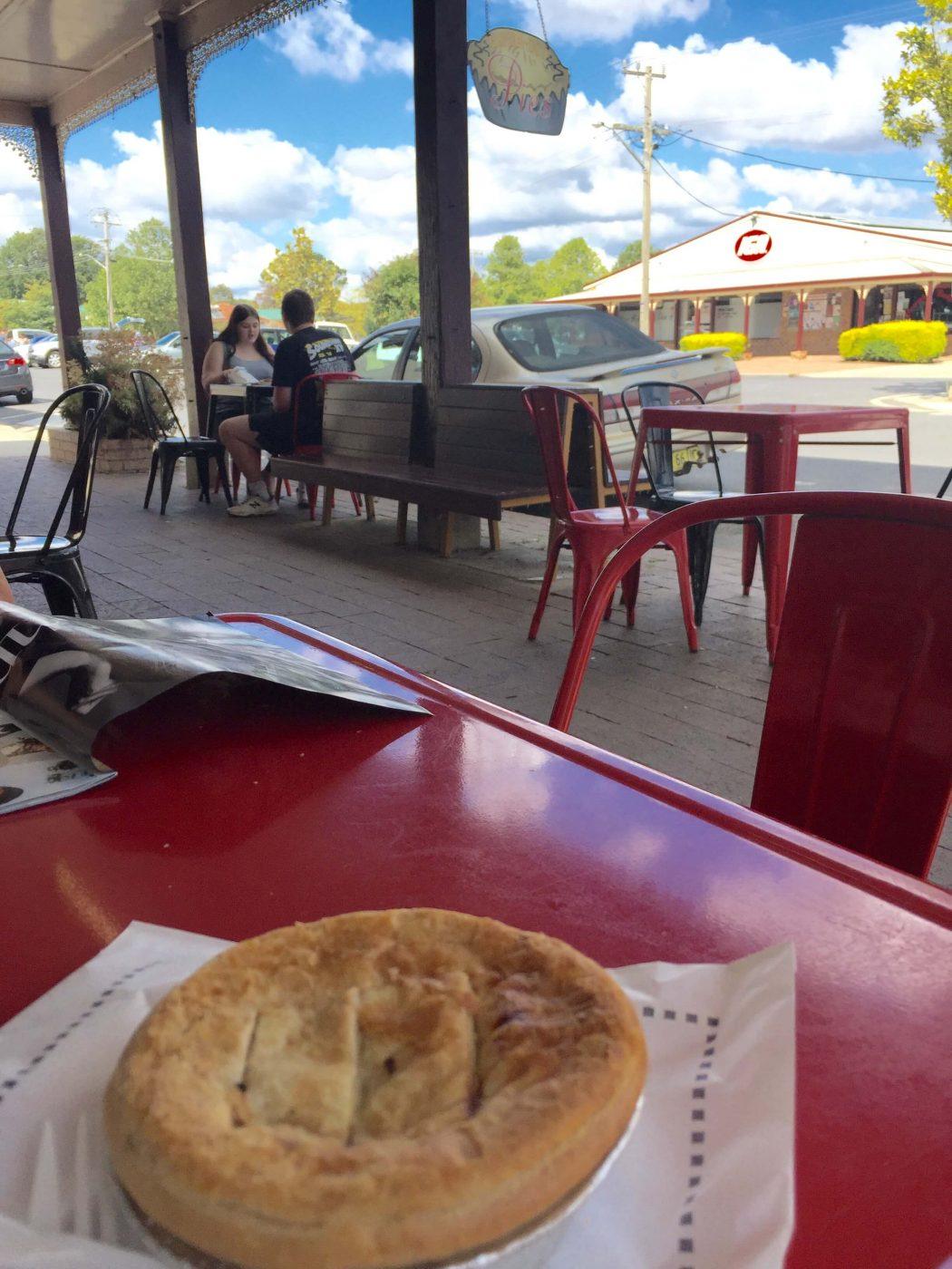 10 Best Weekend Getaways From Sydney for Boutique Hotel Lovers 9 pie on a red table outside
