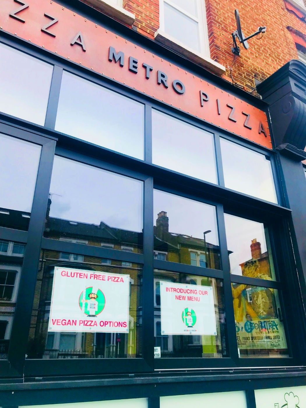 exterior of pizza metro pizza