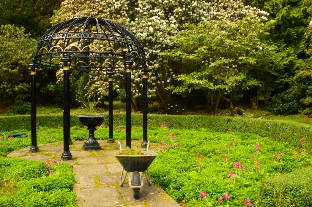 scottish-ayrshire-garden