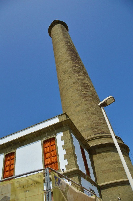 8 Best Things to do in Maspalomas 13 Maspalomas Lighthouse seen from the base
