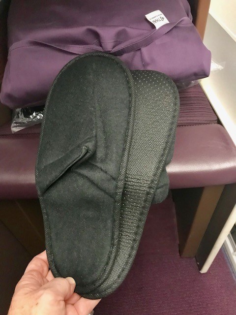 business class to bangkok thai airways slippers