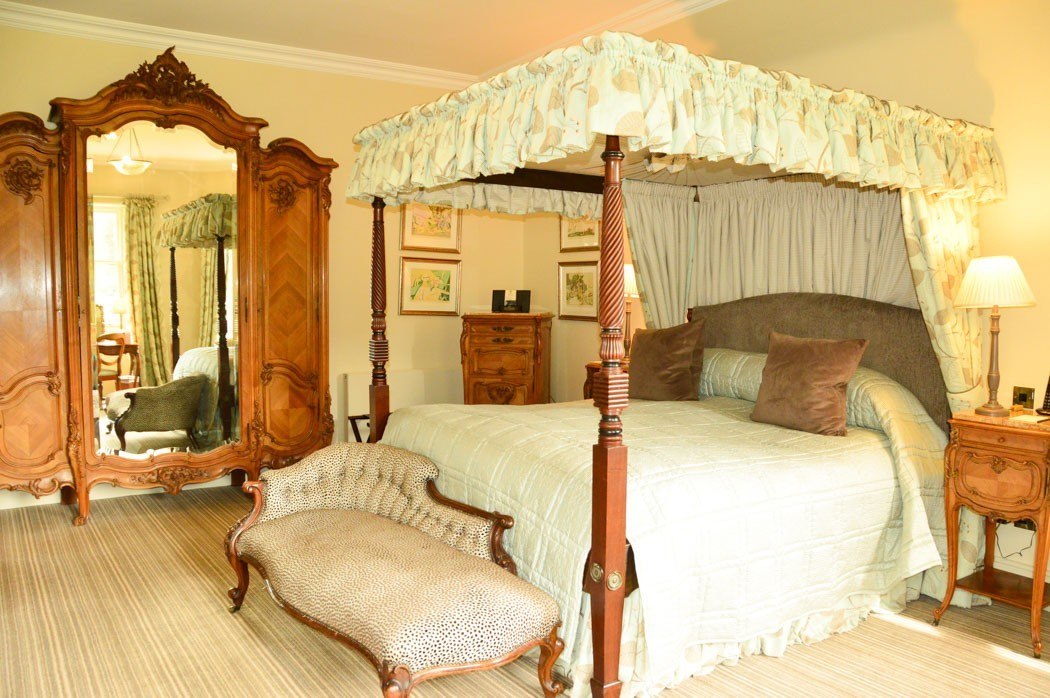 19 Best Glasgow Tours and Day Trips 23 bedroom at Cromlix hotel scotland