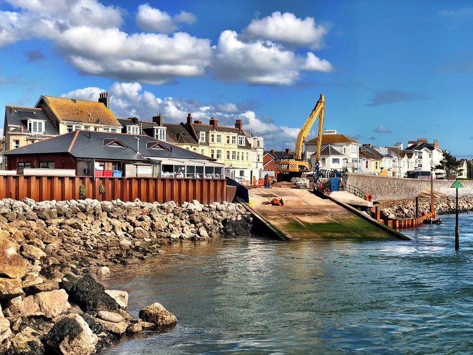 Exmouth Boat Trip & Other Great Exmouth Things to do for Adults