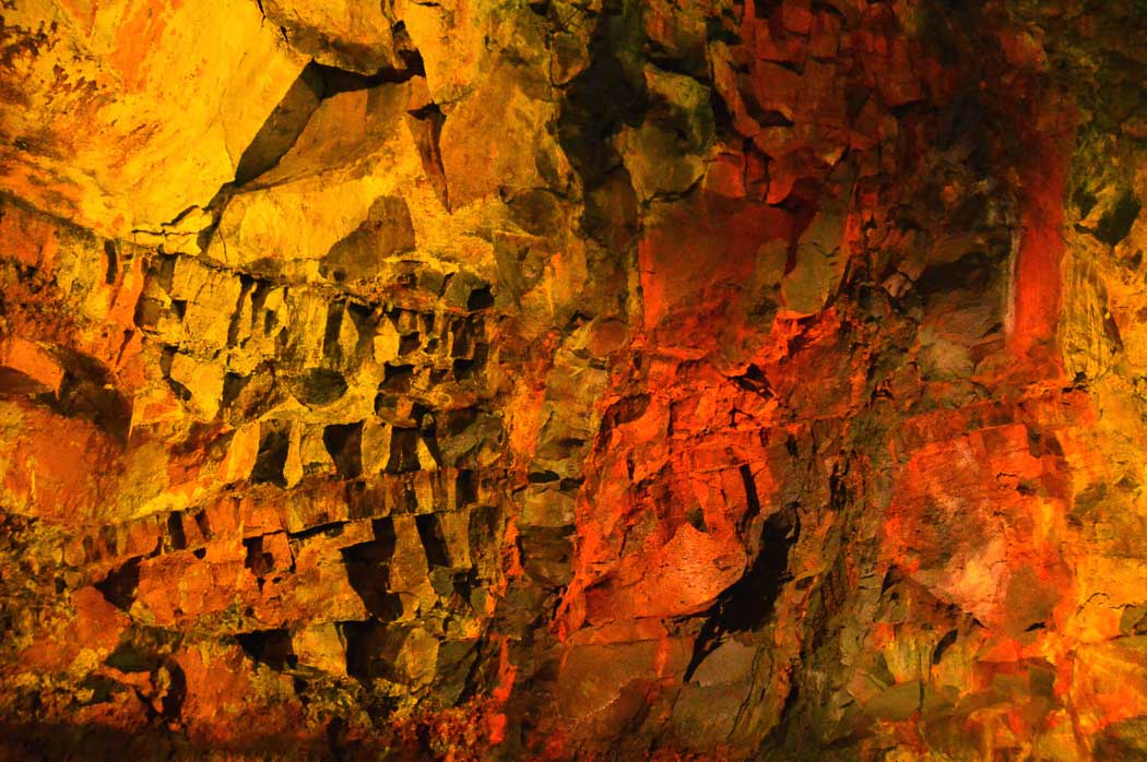 colours of the volcano walls