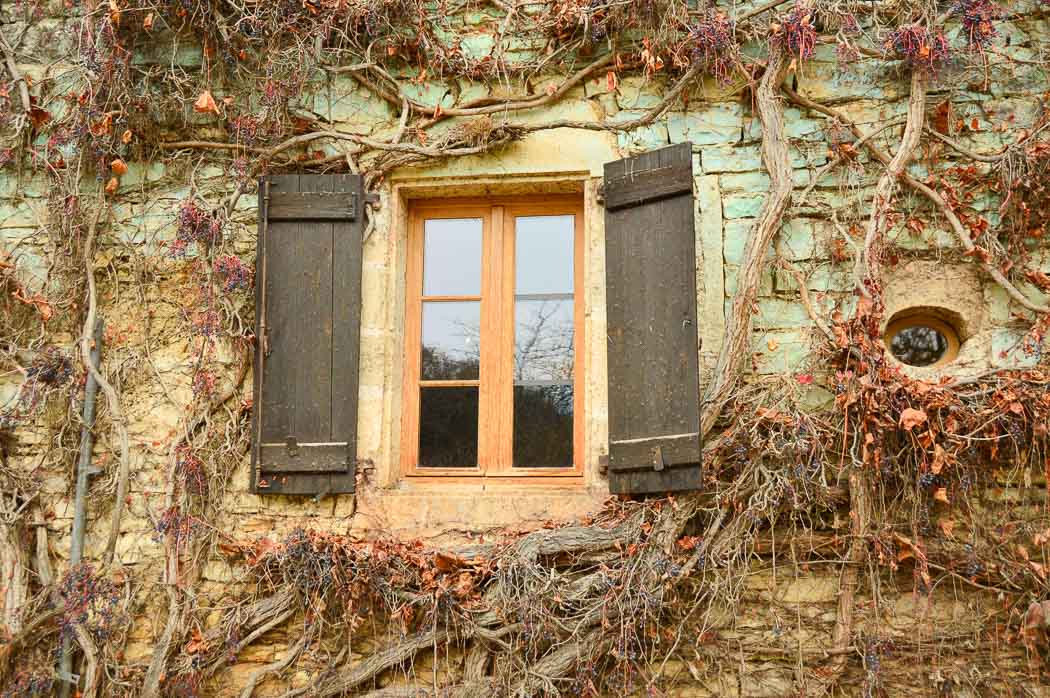 14 Best Things to Do in Tarn et Garonne 31 Beaulieu Abbey window