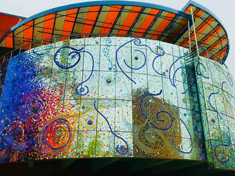 10 Baltimore Attractions Not to Miss 8 american-visionary-art-museum-baltimore