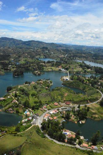 guatape piedra el penon