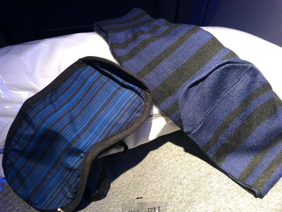American Airlines Premium Economy 777 Review - Is it Worth Paying Extra? 17 american airlines premium economy eye mask and socks