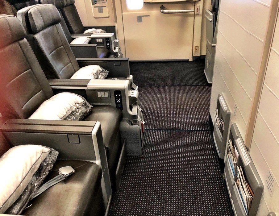 American Airlines Premium Economy 777 Review - Is it Worth Paying Extra? 22 american-airlines-premium-row-one