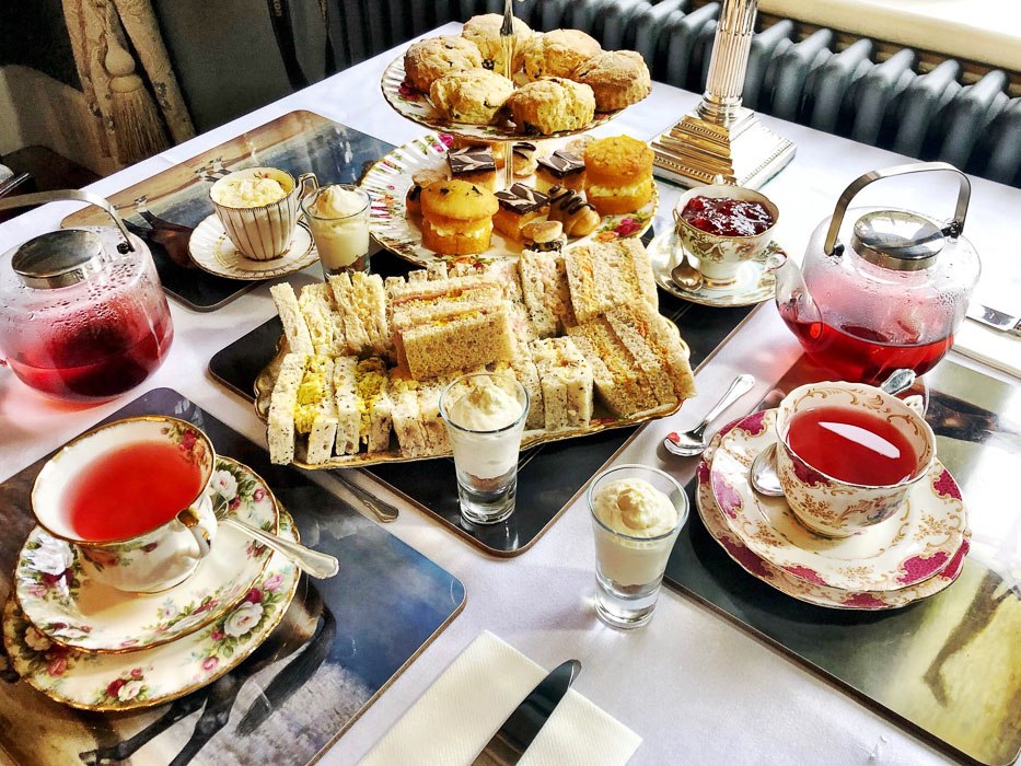 7 Best Places to Visit in South Wales - The Valleys (2022) 19 gellihaf-house-afternoon-tea