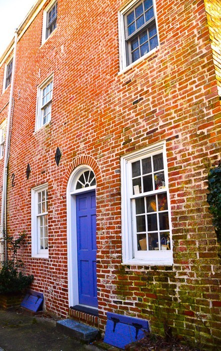 antique-row-philadelphia house with purple door