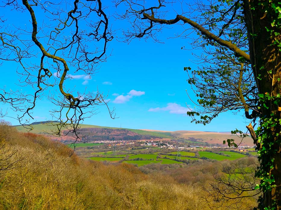 7 Best Places to Visit in South Wales - The Valleys (2022) 28 places-to-visit-in-south-wales-woodlands-bistro-view-over-wales