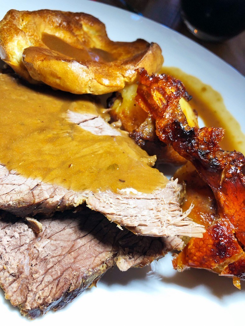 7 Best Places to Visit in South Wales - The Valleys (2022) 29 places to visit near cardiff - Woodlands Bistro roast beef with gravy and yorkshire pudding