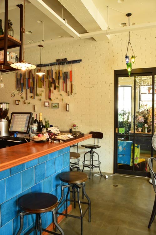 11 Best Things to do in Jeju Island - You Won't Want to Miss These 26 Cafe-Mayb interior jeju island