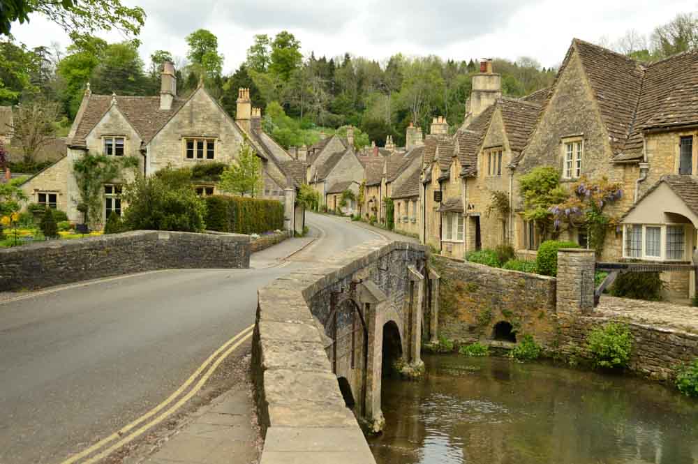 england_cotswolds_castle-combe