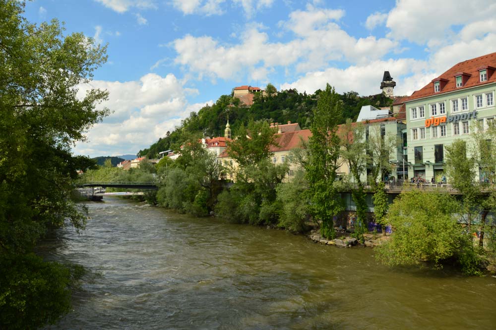 23 Fantastic Things to do in Graz 5 austria_graz_river-mur