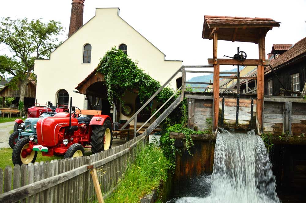 23 Fantastic Things to do in Graz 36 austria_graz_scythe-museum-water