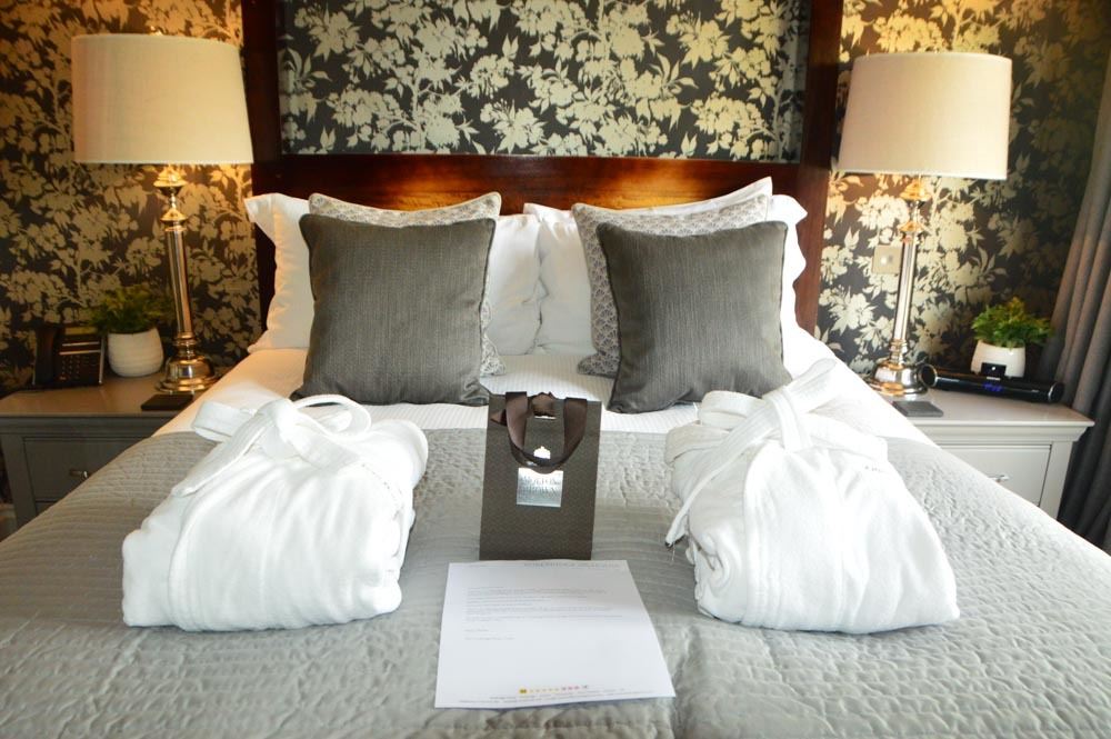 2 Luxury Hotels Yorkshire Not to Miss 30 england_yorkshire-yorebridge-house-bed