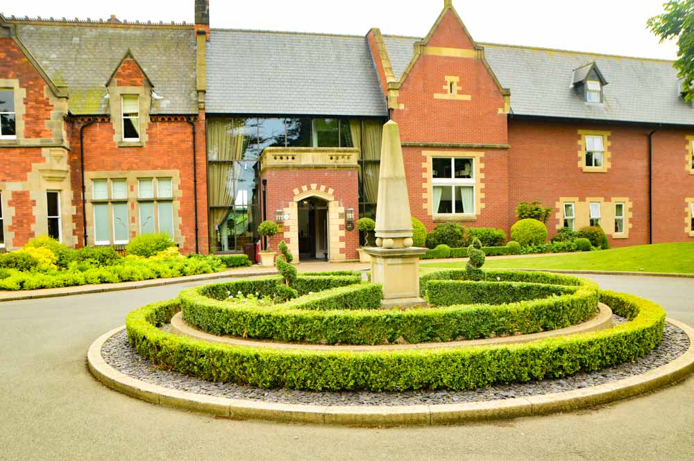 2 Luxury Hotels Yorkshire Not to Miss 3 england_yorkshire_rockliffe-hall-exterior