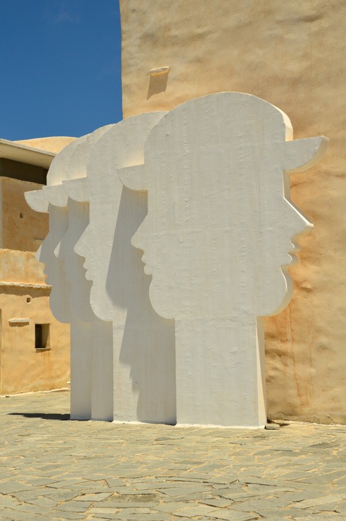 greece_ios_modern-art-sculpture