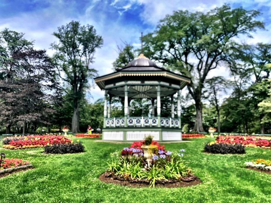 25 Fun Things to do in Halifax (2022) You Won't Want to Miss 13 Canada_Novascotia_halifax-gardens-bandstand