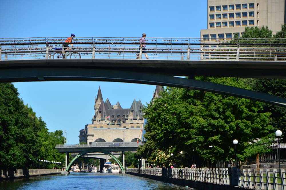 3 Best Ottawa Tours You Won't Want to Miss 18 canada_ottawa_bridge-over-rideau-canal
