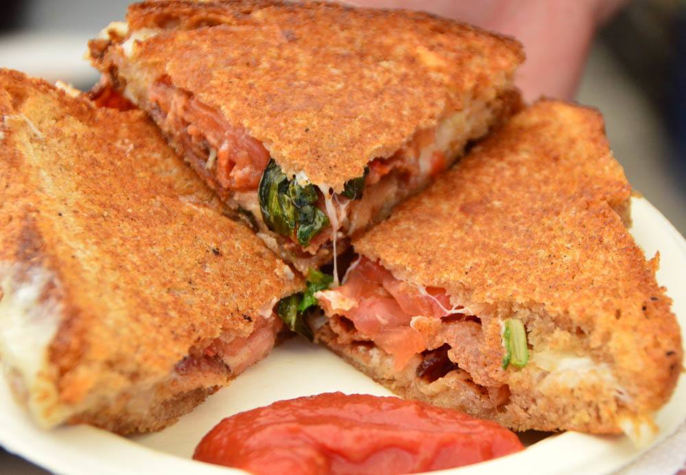 canada_ottawa_grilled-cheese-sandwich canada_ottawa_grilled-cheese-sandwich