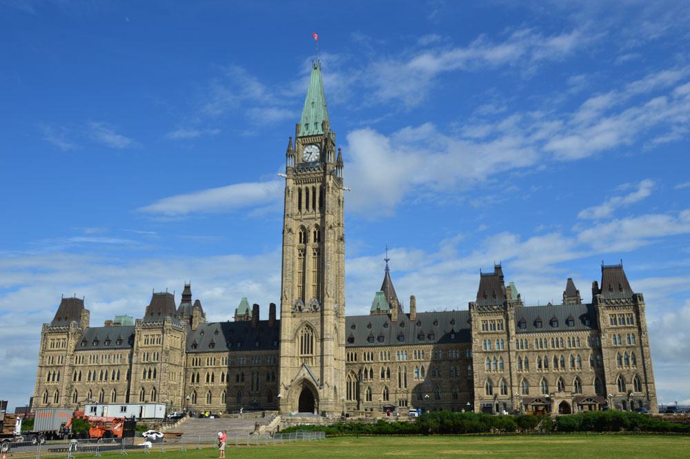 canada_ottawa_parliament-hill