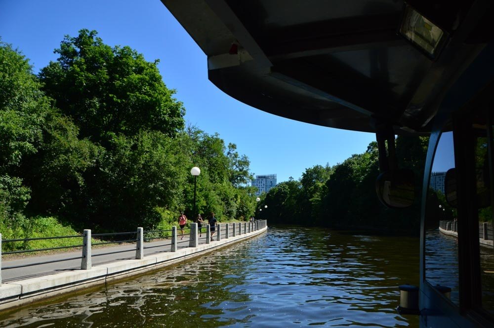 3 Best Ottawa Tours You Won't Want to Miss 17 canada_ottawa_rideau-canal-boat-tour