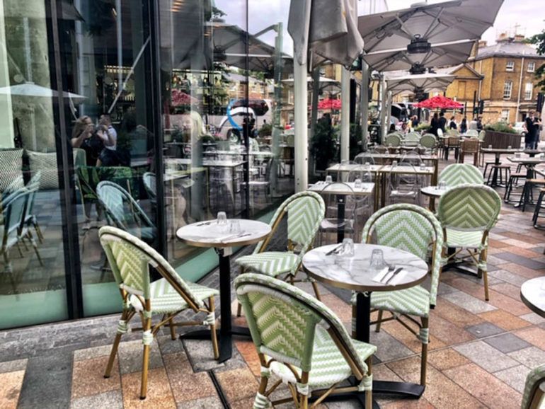 4 Great Victoria Station Restaurants