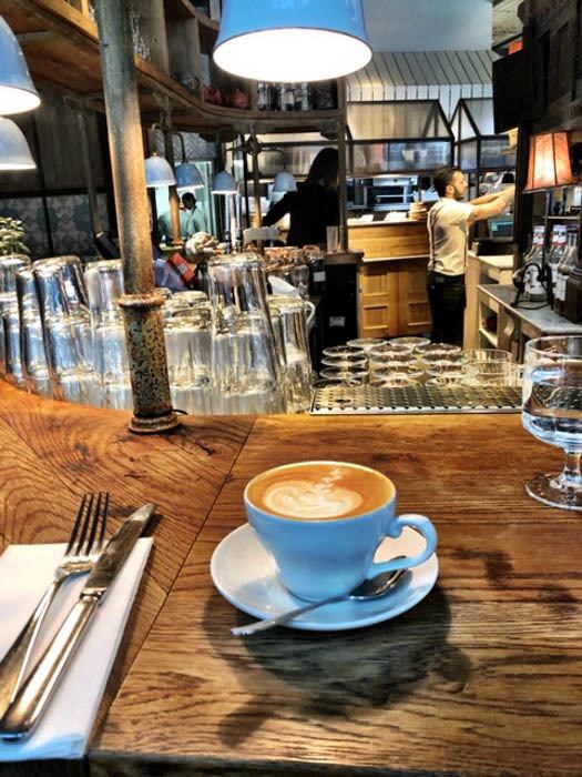 4 Great Victoria Station Restaurants 7 london_victoria_rail-house-coffee.jpg