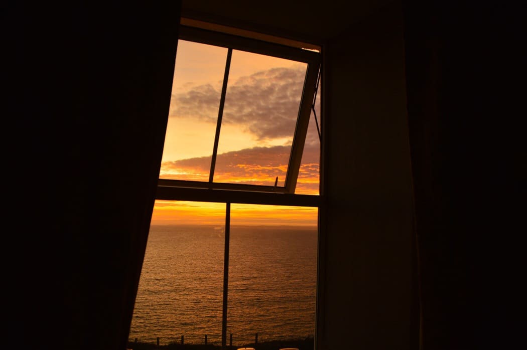 2 Best Spa Hotels South West England 43 england_cornwall_mullion-cove-sunset-from-room
