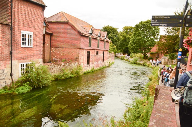 england_winchester_mill-river-itchen