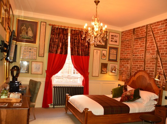 16 Best Things to do in Winchester & Nearby 37 england_winchester_wykeham-arms-bedroom
