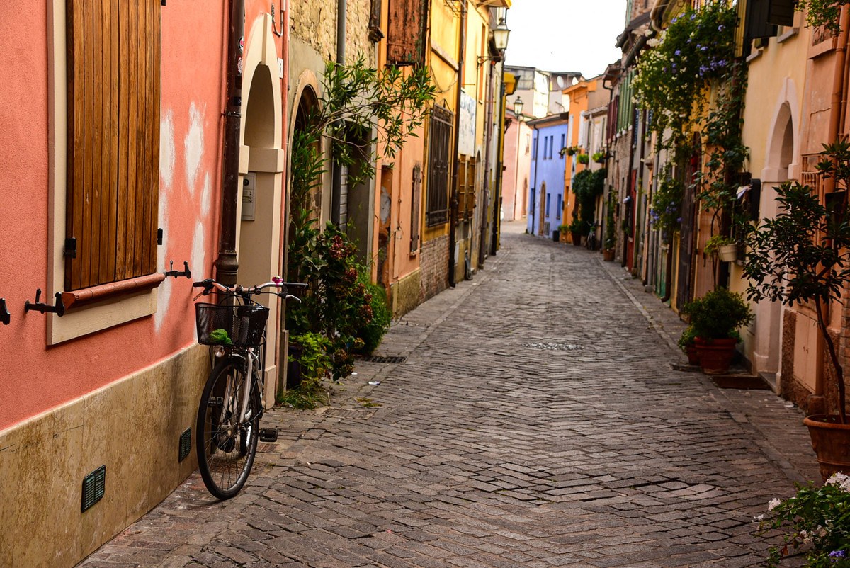 14 Fantastic Things to do in Rimini that you'll Love 58 Italy_Rimini_old-town-back-street