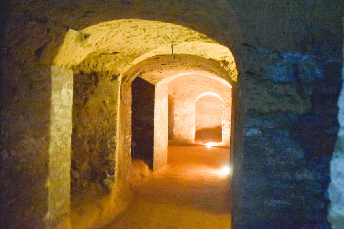 14 Fantastic Things to do in Rimini that you'll Love 23 Italy_santarcangelo_di_romagna_caves