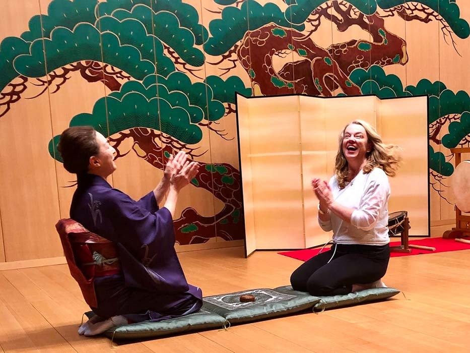 17 Best Things to do in Kanazawa You're Going to Love 46 japan_kaga_geisha-fun