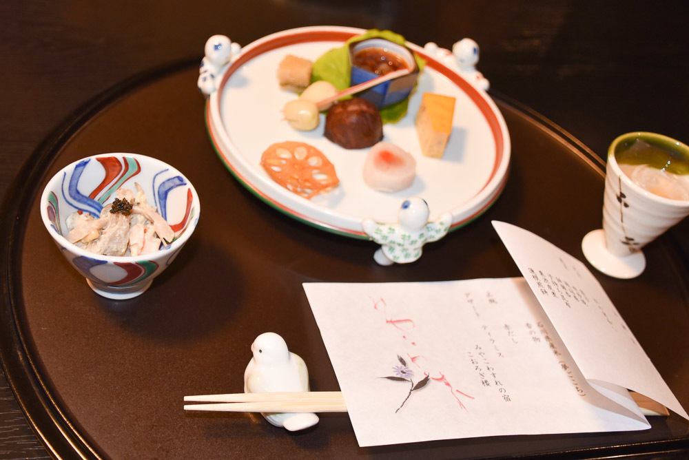 17 Best Things to do in Kanazawa You're Going to Love 53 japan_kaga_ryokan-snack
