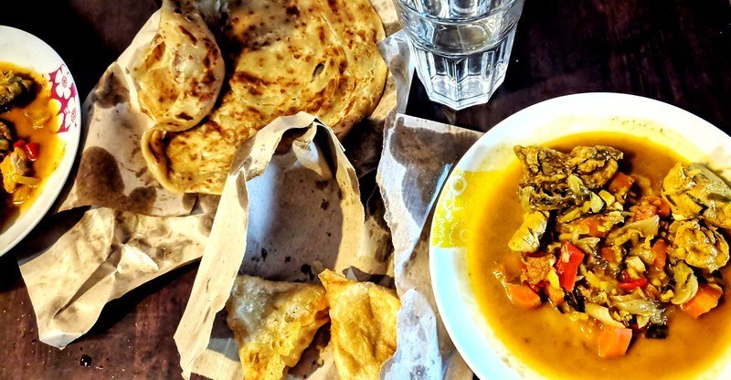 Kuala Lumpur in One Day: Hidden Gems & Classics 13 malaysian food with roti bread