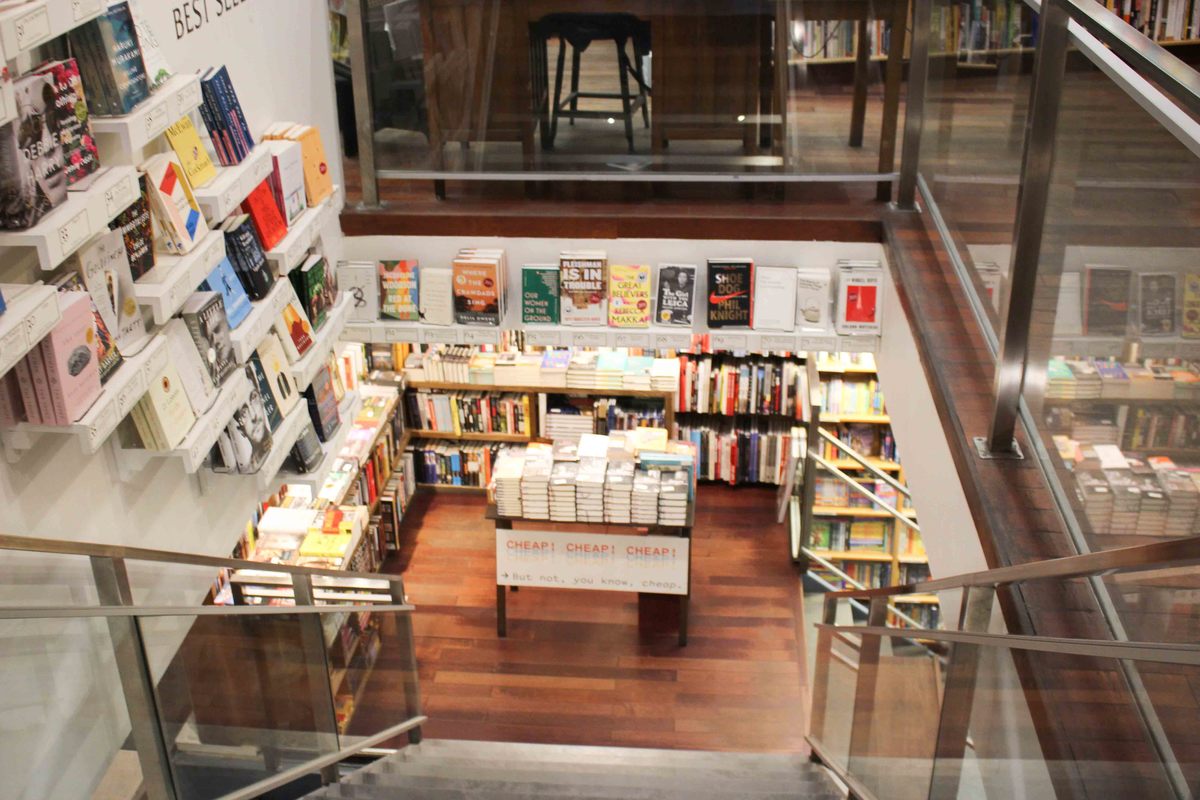 8 Best Things to do in Lower Manhattan By a Local 16 new_york_lower_manhattan_mcnally-jackson-bookstore-downstairs