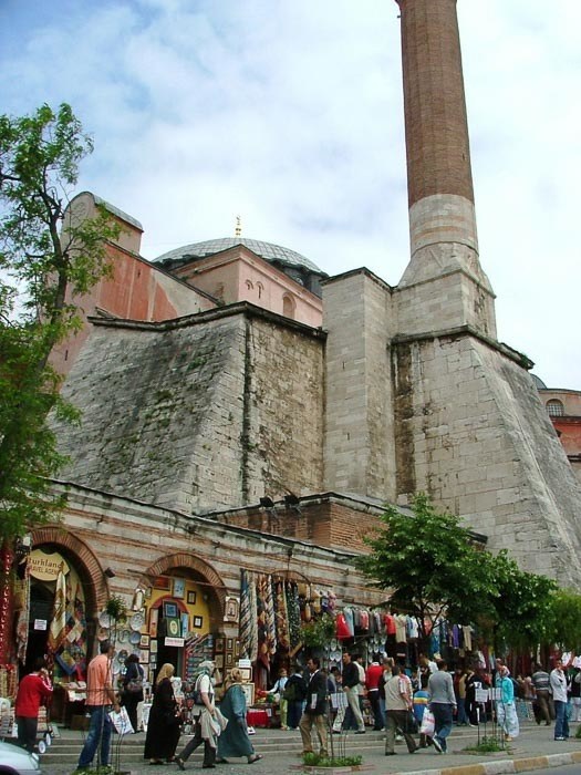 Istanbul 3 Day Itinerary for Boutique Hotel Lovers 18 turkey_istanbul_shops-outside-aya-sofya