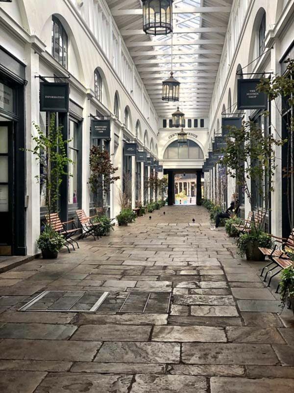 London Travel Blog - 29 Virtual Ways to Experience London - by a Londoner 19 Covent Garden corridor during the London Lockdown