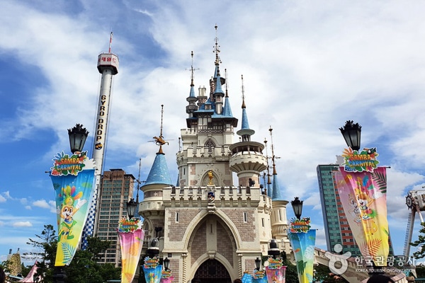11 Best Seoul Day Trips You Won't Forget 14 Lotte World Theme Park Korea