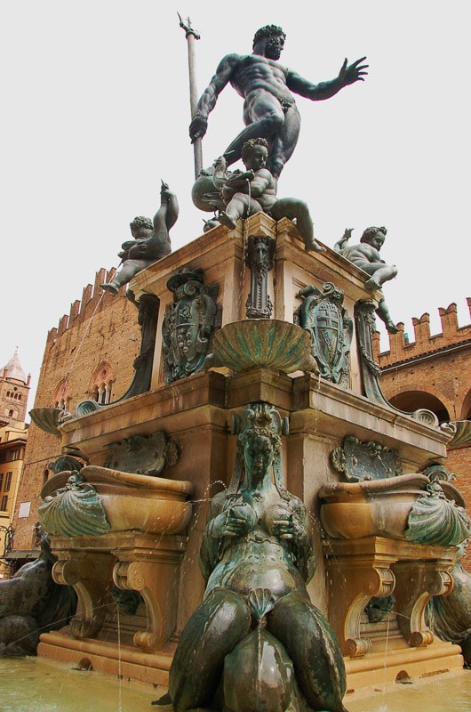 Statue in Bologna