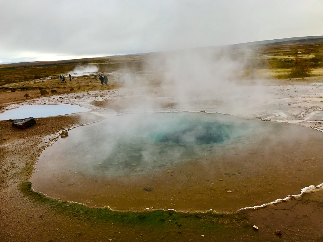 3 Days in Iceland | The Ultimate Guide to the Land of Fire and Ice 27 Geysir in iceland with smoke above