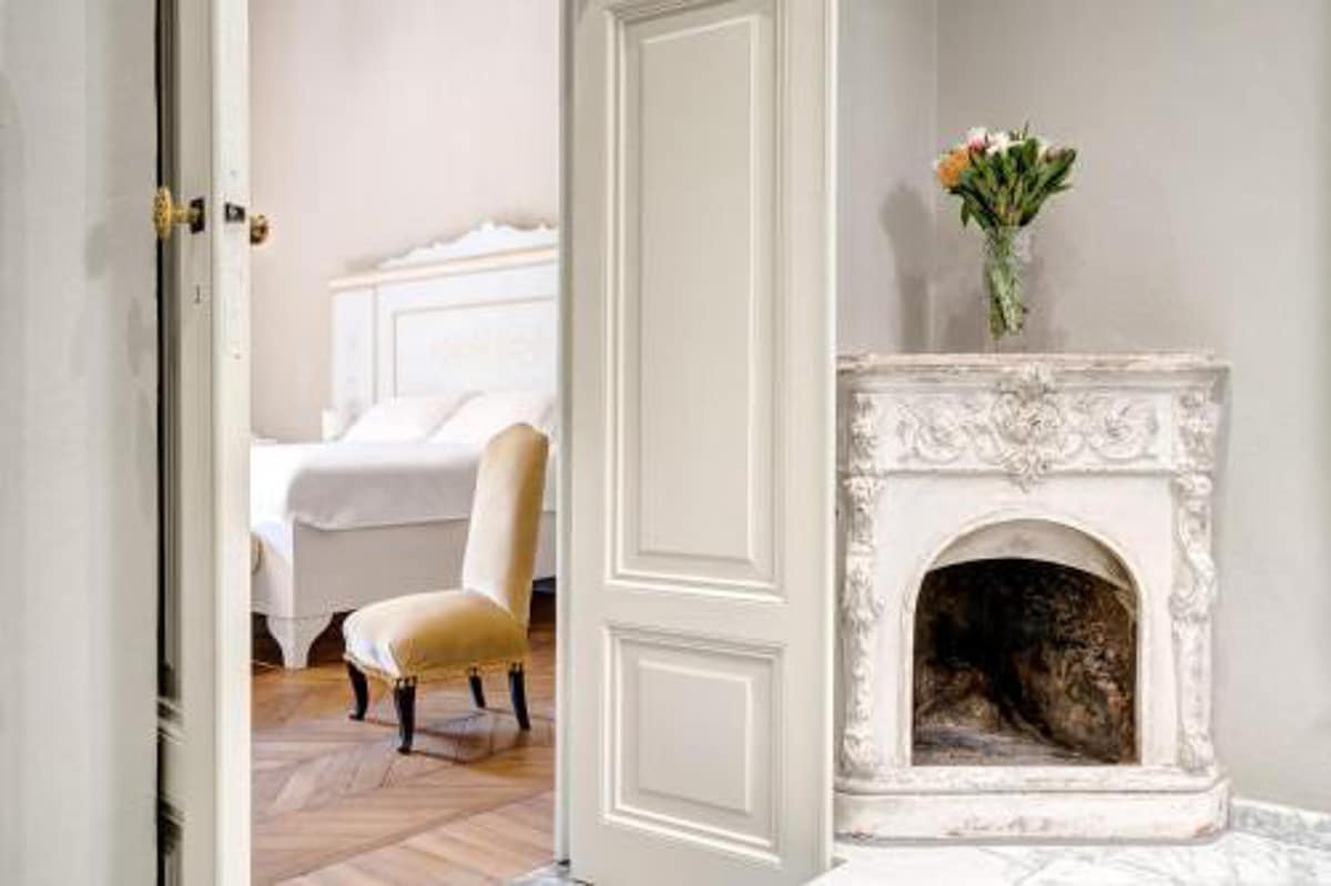 7 Charming Tuscany Boutique Hotels You Won't Want to Leave 14 palazzo d'oltrarno bedroom tuscany